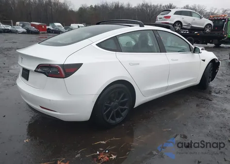 2020 Tesla Model 3 Standard Range Plus Rear-Wheel Drive/Standard Range Rear-Wheel Drive from USA, damaged, VIN 5YJ3E1EA9LF802204